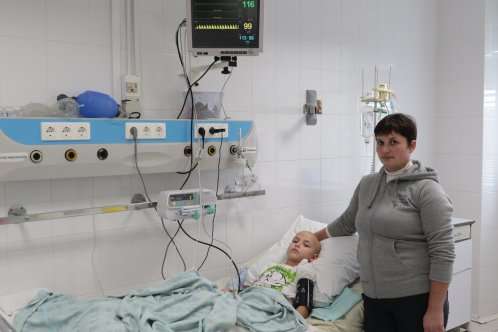 Хірурги у Львові провели унікальну операцію дитині