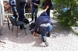 На Львівщині затримали на хабарі одного з керівників митного посту