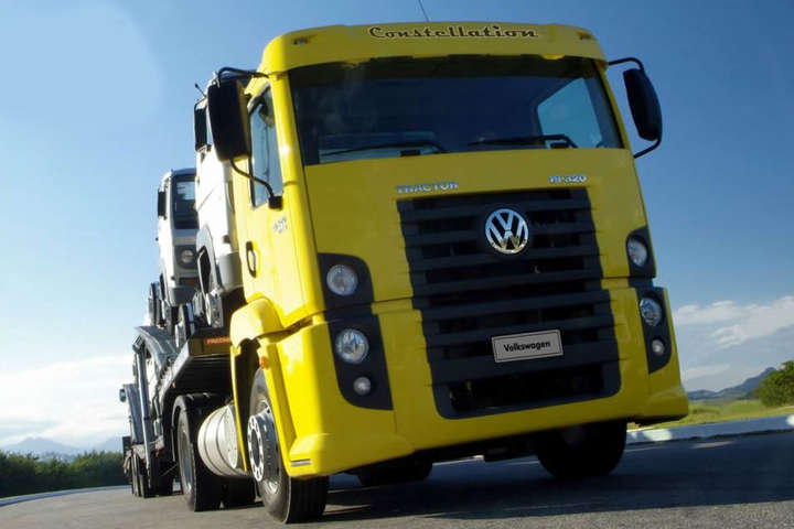 Volkswagen заборонив продавати свої вантажівки та автобуси в окупованому Криму