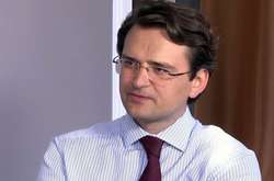 Україну намагаються підкупити для повернення росіян у ПАРЄ – Кулеба 