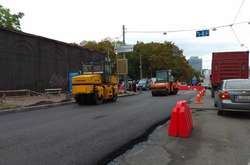 Сьогодні Гройсман перевірить ремонти доріг у трьох областях