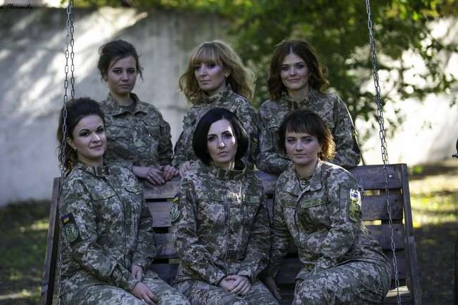 Жіноче обличчя української армії. Красуні, які захищають Батьківщину