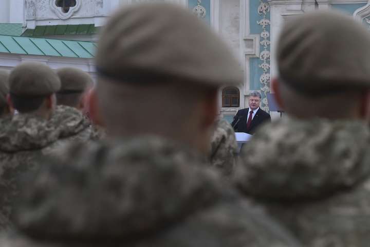 Звитяги воїнів УПА надихають сучасних захисників України, – Порошенко