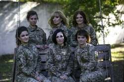 Як не перетворити День захисника України на совкове 23 лютого