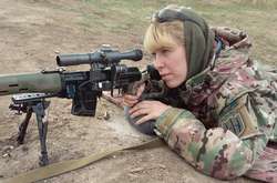 Доброволець Олена Білозерська