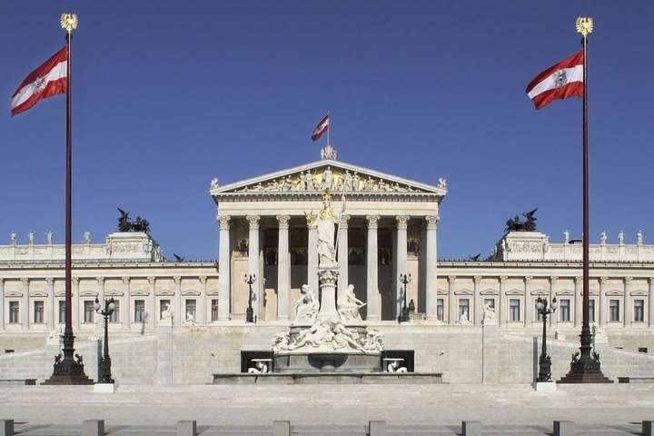 Сьогодні в Австрії відбудуться дострокові парламентські вибори