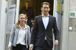 Себастіан Курц