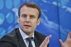 Макрон пообіцяв висилати мігрантів без документів