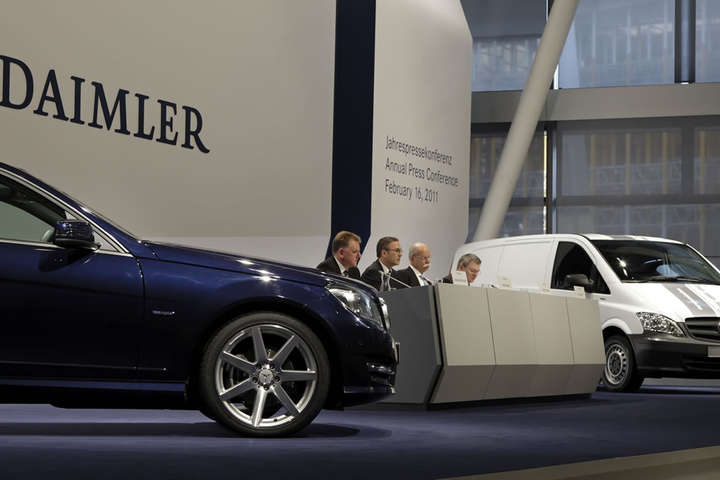 Німецький концерн відкликає понад мільйон автомобілів Mercedes по всьому світу 