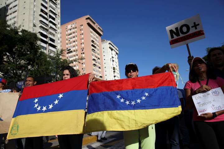 Вибори у Венесуелі: опозиція вимагає повного перерахунку голосів