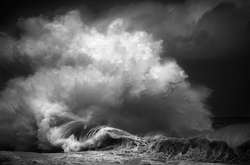 Безумный прибой у берегов Австралии в объективе Люка Шадболта