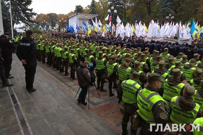 В Киеве из-за протестов ввели повышенные меры безопасности