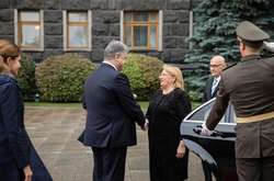 Порошенко проводит переговоры с президентом Мальты (фото)