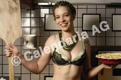 Аппетитные швейцарские фермерши снялись для календаря