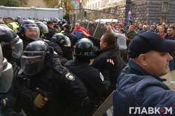 В столкновениях под Радой пострадали два человека