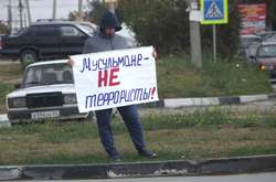 Кримські окупанти викликають активістів у зв'язку з поодинокими пікетами - адвокат