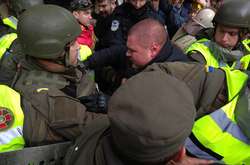 Сутички на Грушевського 17 жовтня