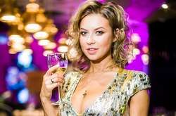 «В моей стране два языка». Невестка народного артиста отказалась говорить по-украински