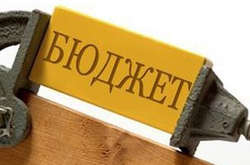 У проекті бюджету-2018 вдвічі зрізали фінансування партій 