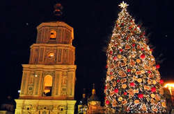  Новорічна ялинка на Софіївській площі у 2016 році 