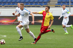 Як гравець «Зірки» недолугою симуляцією отримав другу червону картку для команди (відео)