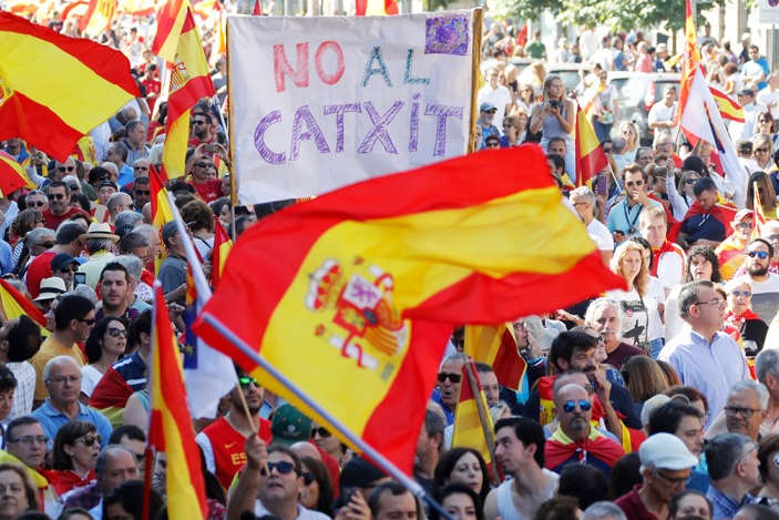 Уряд Іспанії позбавив влади Пучдемона, що хотів незалежності Каталонії
