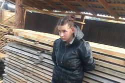 Затримана дівчина