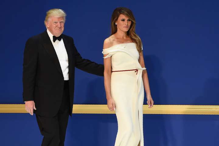 Меланія Трамп подарувала свою «інавгураційну» сукню музею історії США