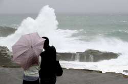 У Японії під час виборів вирує тайфун