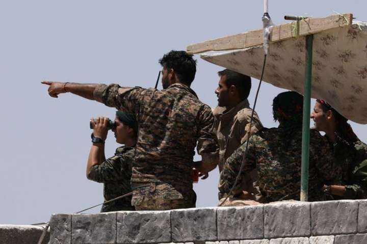 Озброєна сирійська опозиція взяла під контроль велике нафтове родовище