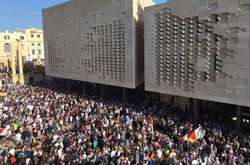 Тисячі людей на Мальті вимагають правосуддя через убивство журналістки 