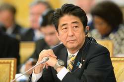 Прем’єр Японії знову заговорив про внесення змін до Конституції 