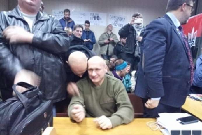 Справа Коханівського: активісти заблокували залу суду