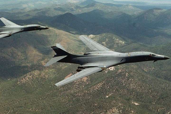 США, Японія і Корея збільшать кількість обльотів військово-повітряних сил навколо Корейського півострову