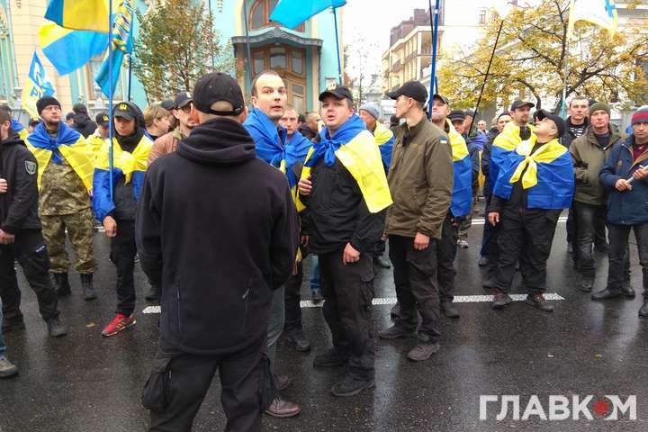Луценко розповів, як Соболєв побив одного з мітингувальників під Радою