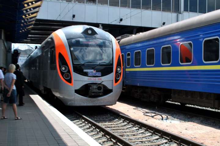 З грудня швидкісні потяги «Укрзалізниці» будуть рухатись за зміненим графіком