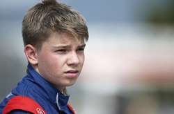 Ferrari запросила у свою академію 18-річного російського гонщика