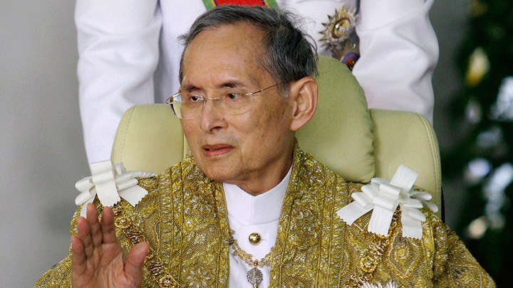 В Таїланді ховатимуть короля, який помер рік тому