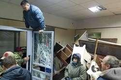 Справа Коханівського: поліція відпустила 27 активістів, затриманих за погром у Святошинському суді