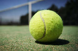 Тенісист зламав дах стадіону потужним ударом (відео)