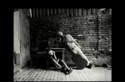 Скандальный Сергей Бабкин презентовал черно-белый клип 