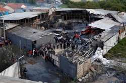 Масштабный пожар на фабрике фейерверков в Индонезии: погибли 46 человек