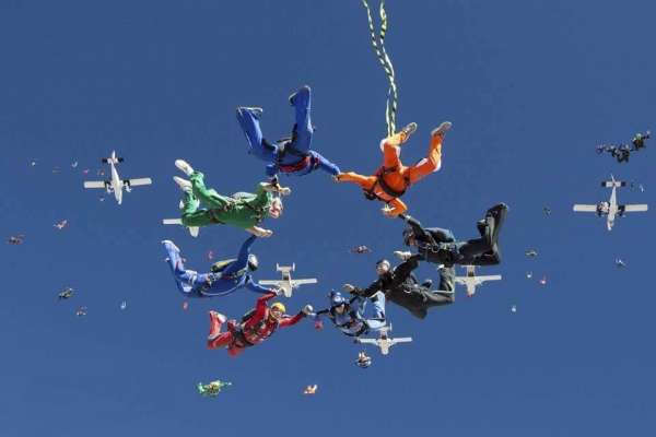 Українськи парашутисти встановили новий рекорд світу