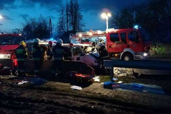 ДТП з українцями у Польщі: загинула одна людина, ще троє постраждали