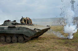 День в АТО: військові потрапили під обстріл біля Зайцевого, є поранені