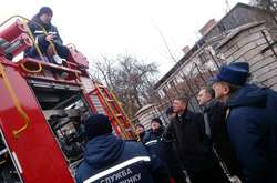 Пожежники ДСНС