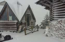 Погода на заході України: синоптик прогнозує дощ, мокрий сніг, хуртовини та вітер