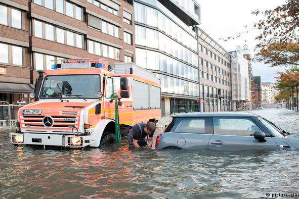 У Європі ураган «Герварт» забрав життя шістьох осіб