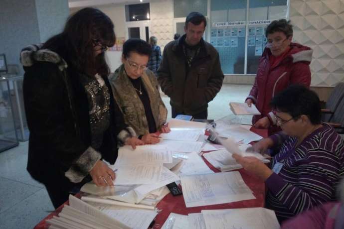 Місцеві вибори: на Рівненщині і Полтавщині зафіксовано порушення 