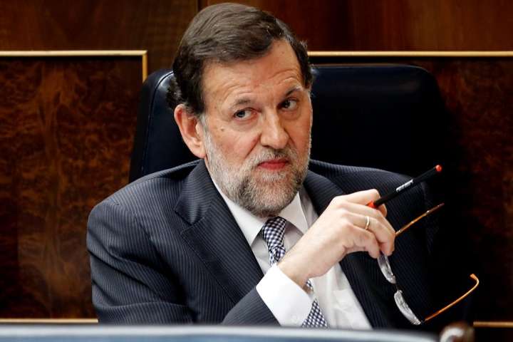 Іспанський уряд розпустив органи регіональної влади у Каталонії 